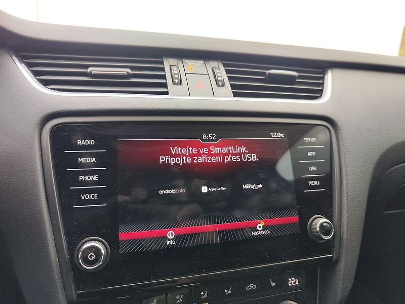 Škoda Octavia 2.0 TSI/140kW Style DSG - fotka 18 z 32