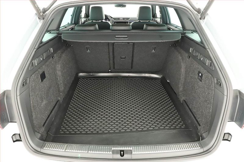 Škoda Superb (2021) Laurin&Klement 2.0 TDI - fotka 10 z 24