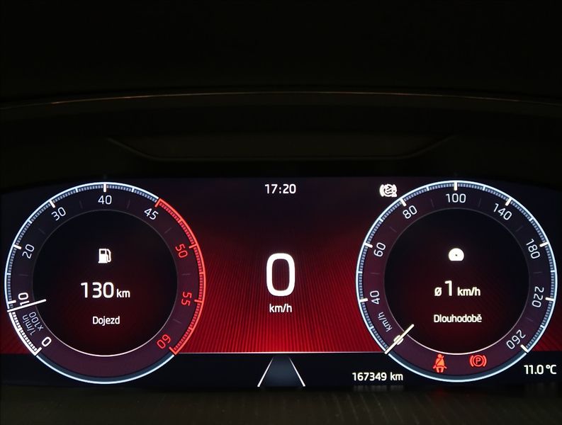 Škoda Octavia 2,0 TDI VÝHŘEV 1. MAJ ČR DPH - fotka 16 z 47