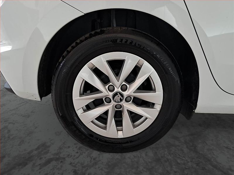 Škoda Fabia (2026) 1.0 TSI, ČR,1.maj, Serv.kniha - fotka 14 z 20