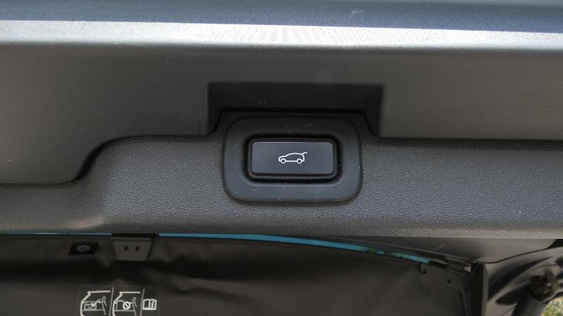 Škoda Octavia Combi 2,0 TDI Ambition - fotka 21 z 23