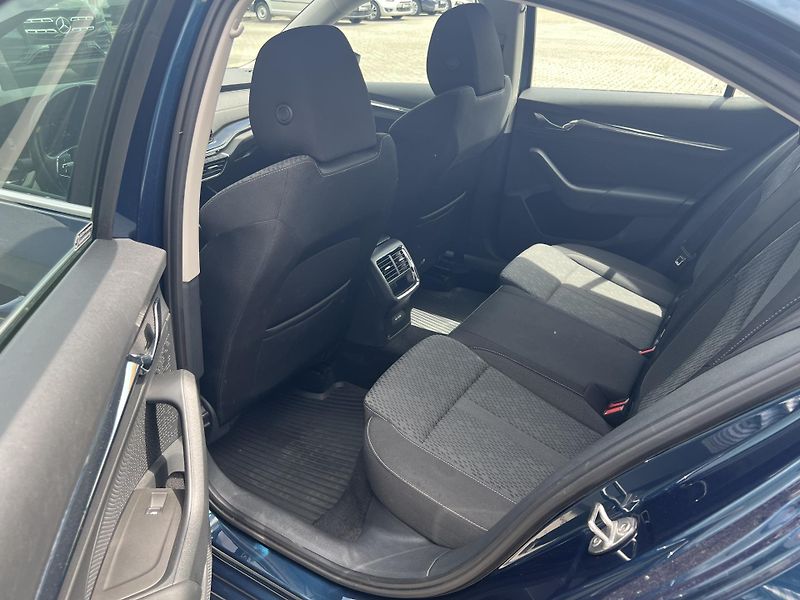 Škoda Octavia (2022) 1,5 TSi110kWSTYLEDSG REZERVACE - fotka 27 z 34