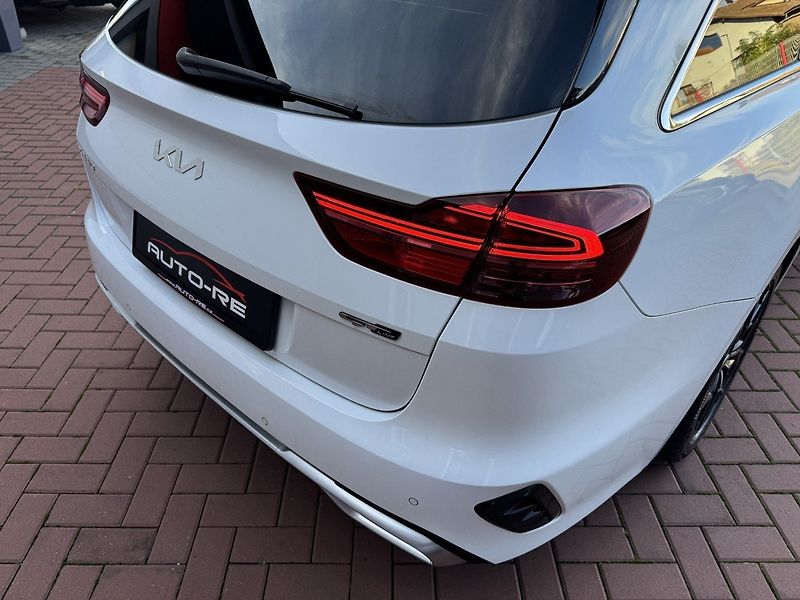 Kia Ceed (2022) 1.5i TGDi GT-Line Automat LED - fotka 38 z 49