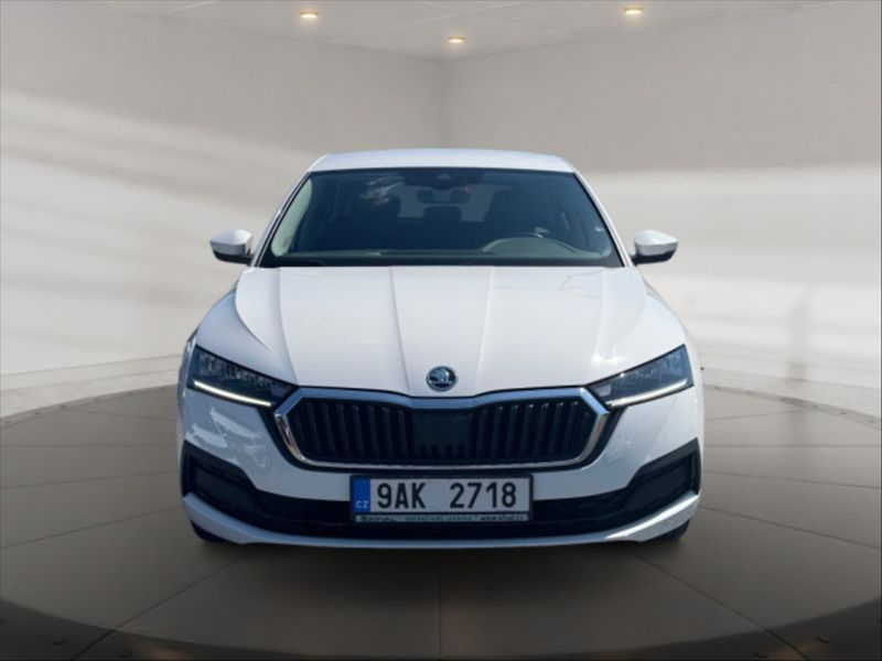 Škoda Octavia 1,5 TSI 110 Ambition - fotka 3 z 10