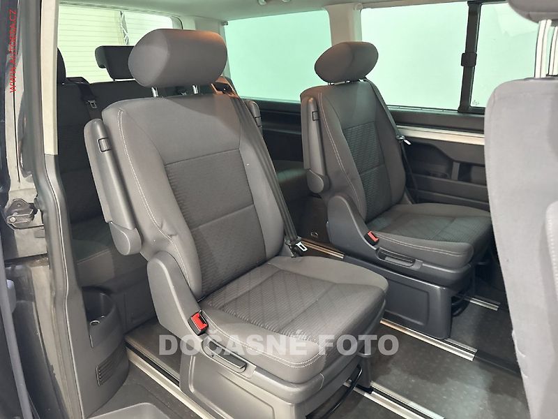 Volkswagen Multivan (2012) 2.0TDi, AC, TZ, park.asist - fotka 13 z 15