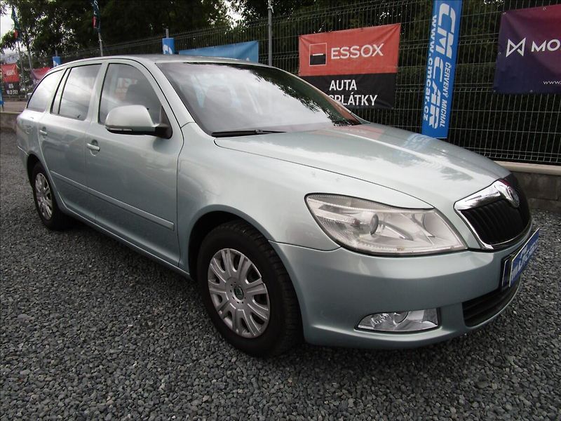 Škoda Octavia Combi 1.9TDi Ambiente, Klima - fotka 3 z 41