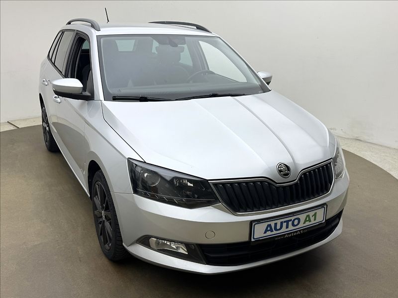 Škoda Fabia 1,2 81kW LED AC NAVI SENZORY - fotka 3 z 35