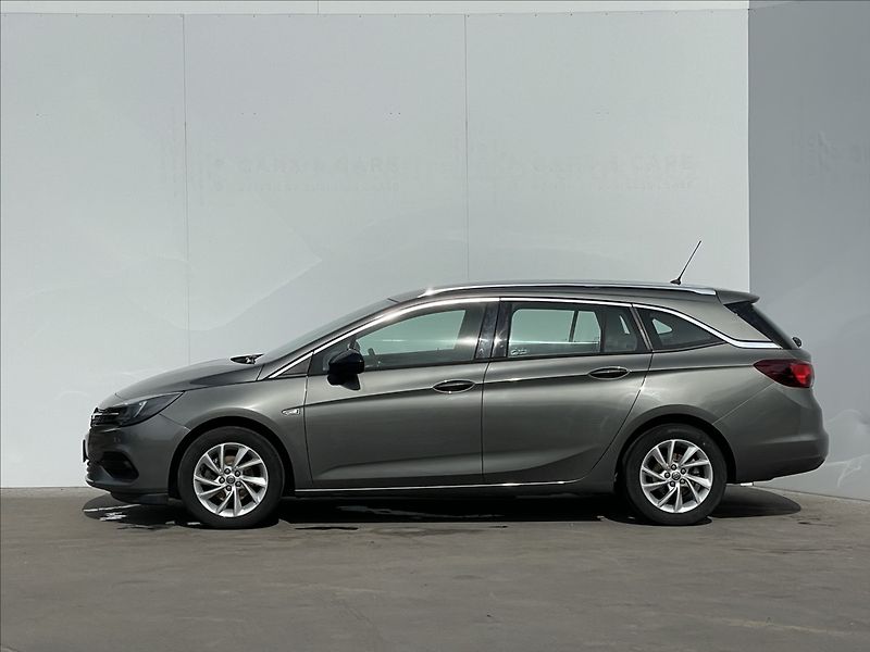 Opel Astra 1,2 Turbo Tourer Elegance ST - fotka 2 z 19