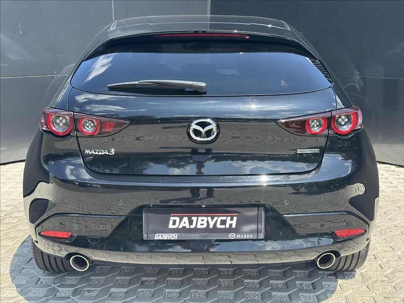 Mazda 3 2,0 Skyactiv-X 132kW GT+ - fotka 8 z 29