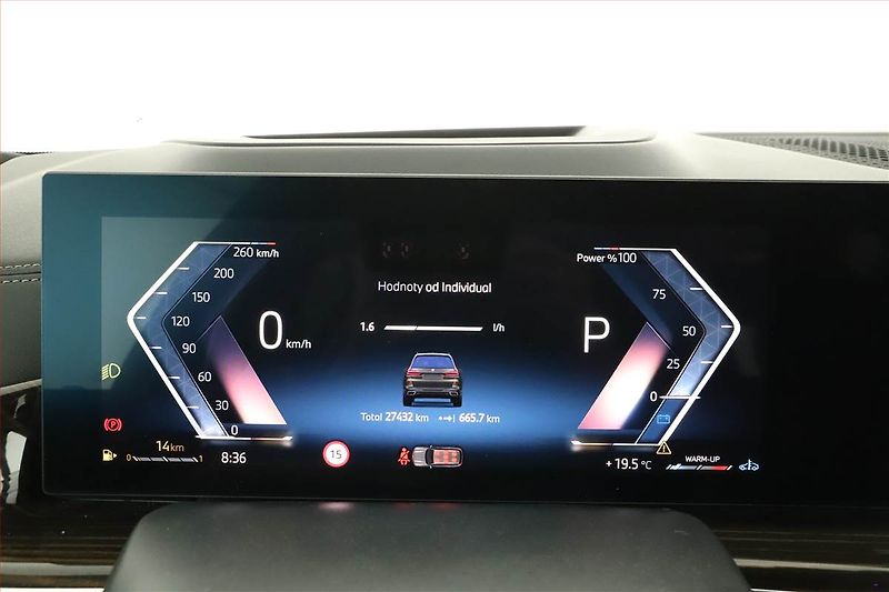 BMW X7 (2025) xDrive40d, Navigace - fotka 10 z 22