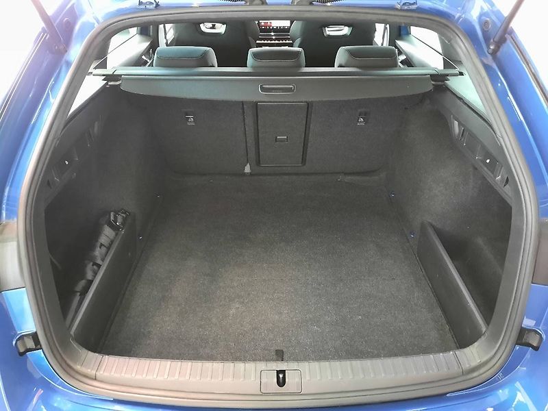 Škoda Octavia (2023) Sportline Combi 1.5 TSI (110kW - fotka 25 z 28