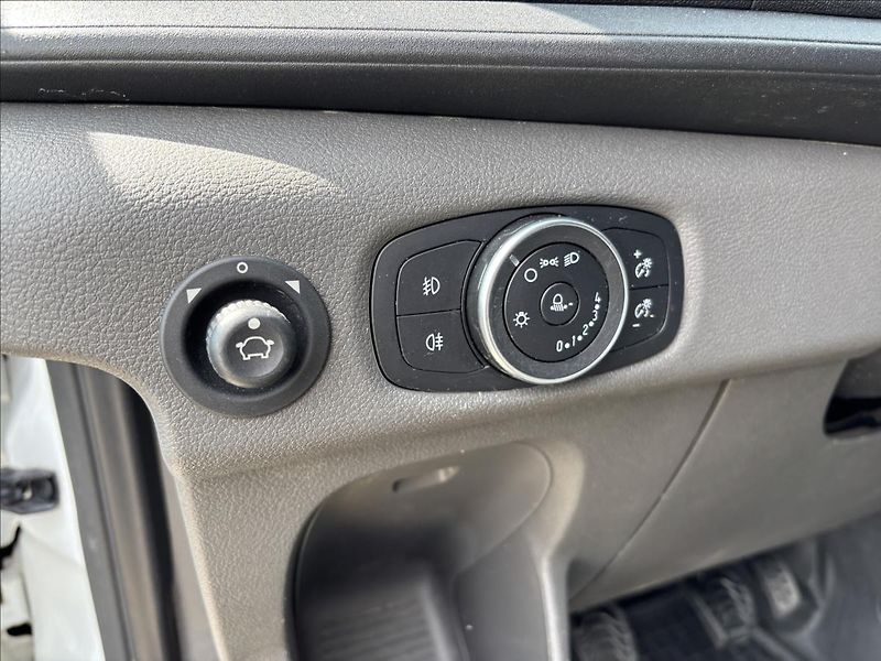 Ford Transit 2,0 EcoBlue Mhev 96kW K.Van L3 - fotka 22 z 34