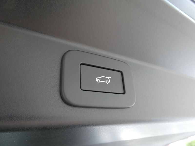 Land Rover Range Rover Sport (2026) Dynamic HSE D300 - fotka 36 z 39