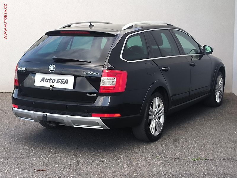 Škoda Octavia (2015) 2.0 TDi 4x4, Scout, DSG - fotka 4 z 28