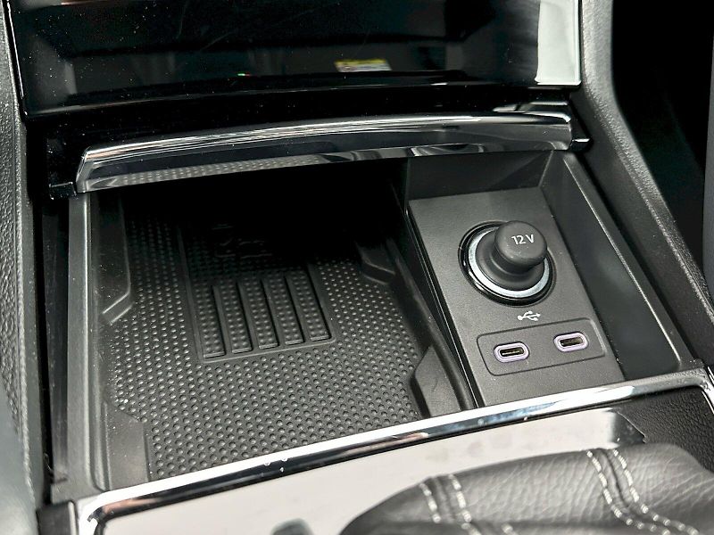 Škoda Karoq (2026) DSG 2.0TDI 110kW 4x4 SportLine - fotka 24 z 35