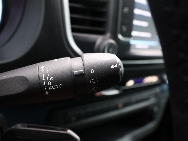 Peugeot Traveller 2,0 HDI 110kW CZ Navi 8-Míst - fotka 18 z 29