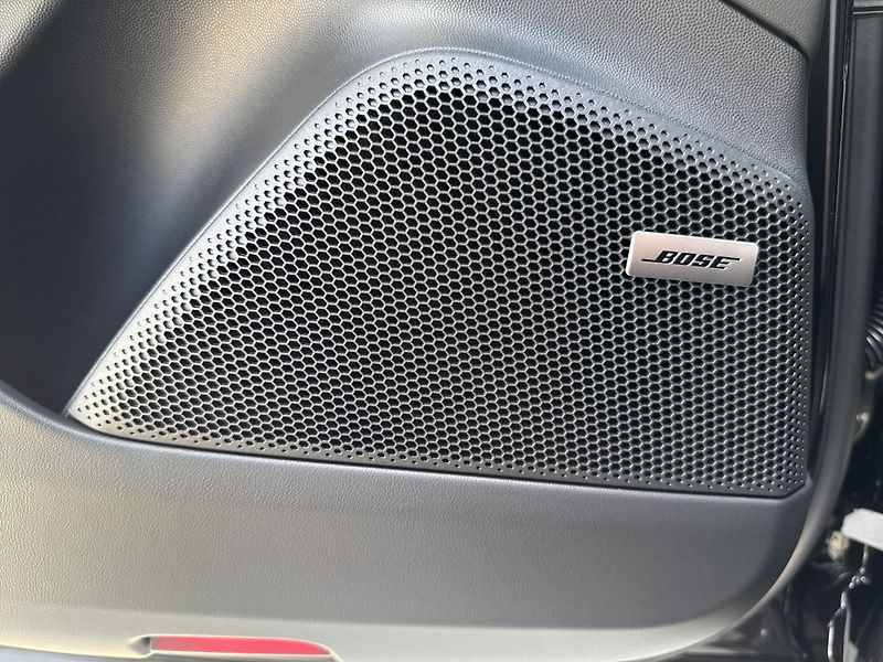 Porsche Macan 4S - fotka 27 z 29
