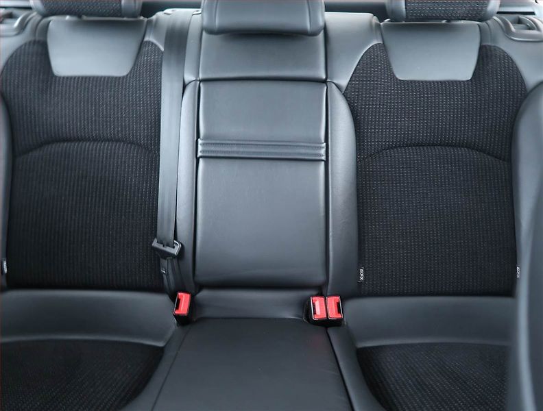 Citroën C5 (2014) 1.6 HDi, nová STK, slušný stav - fotka 10 z 18