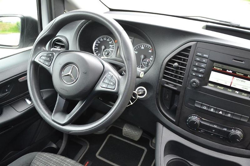 Mercedes-Benz Vito 4x4  7G automat 8-míst - fotka 19 z 29