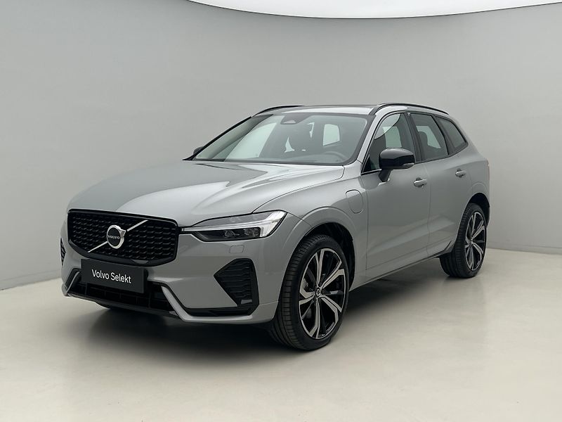 Volvo XC60 T8 AWD ULTRA DARK AUT CZ - fotka 1 z 47