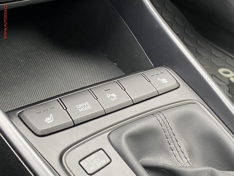 Hyundai i20 (2023) 1.0 T-GDi, 1.maj,ČR, Smart - fotka 20 z 21
