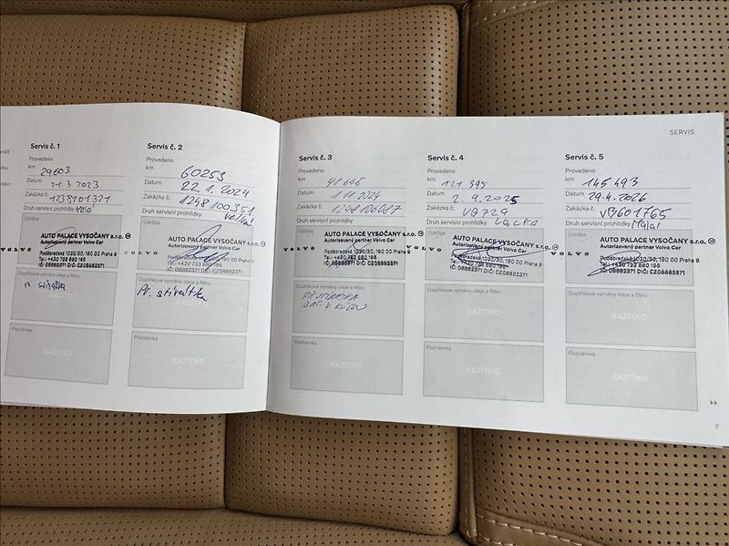 Volvo V60 2,0 T6 AWD Inscription DPH ČR - fotka 49 z 50