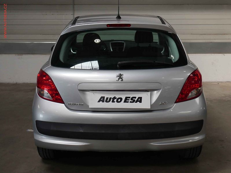 Peugeot 207 (2010) 1.4 HDi, 2.maj, AC - fotka 5 z 16