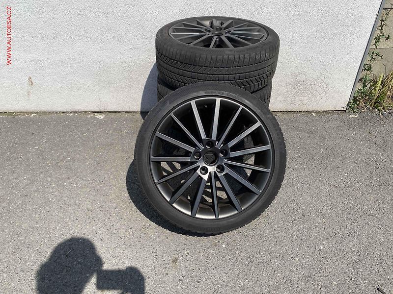 Škoda Octavia (2018) 2.0 TSi, RS, DSG, LED, navi - fotka 20 z 20
