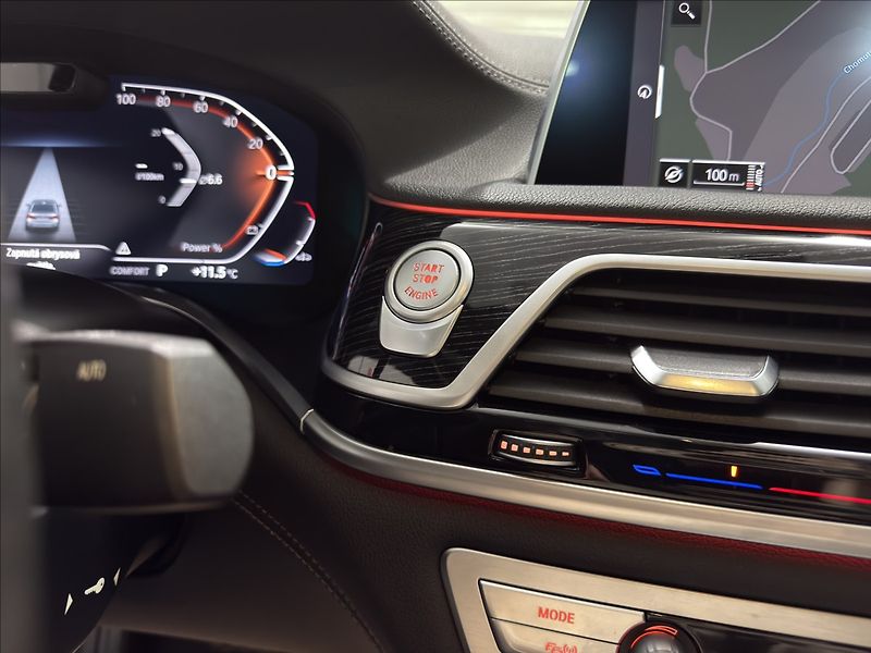BMW Řada 7 3,0   730D XD LASER MASÁŽE ČR - fotka 20 z 45