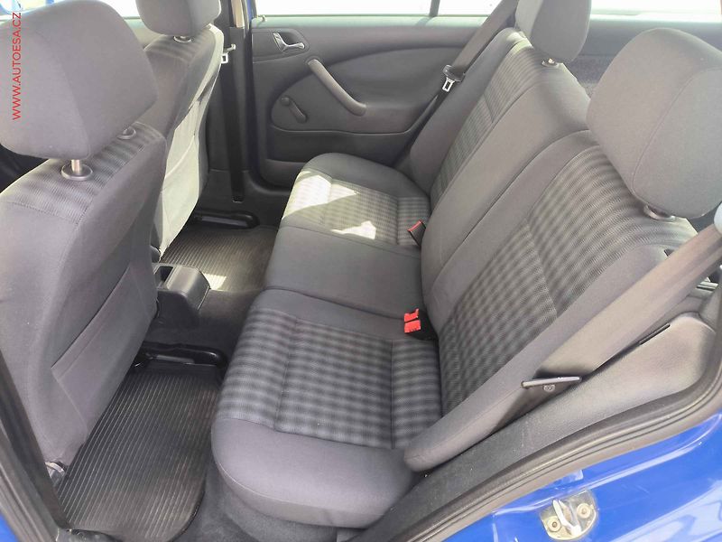 Škoda Octavia (2005) 1.6I, ČR, TZ, El.výbava - fotka 10 z 15