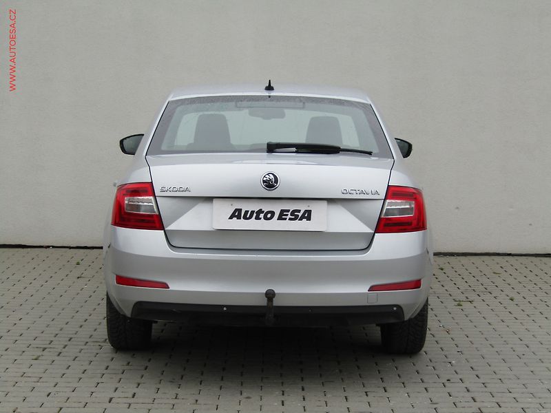Škoda Octavia (2015) 1.6TDi, ČR, Style, TZ, navi - fotka 5 z 19