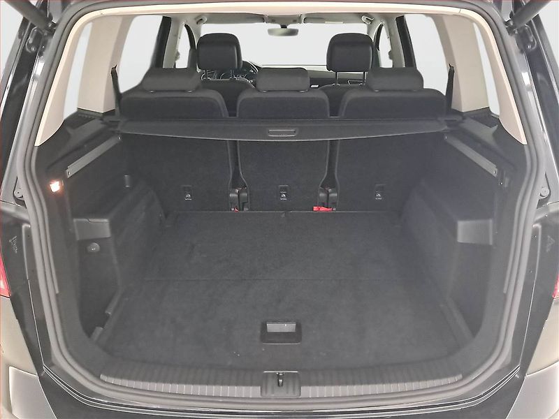 Volkswagen Touran (2017) 1.4 TSI, Navi, Tempomat - fotka 14 z 21