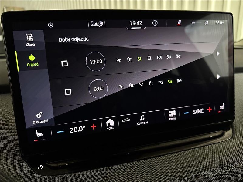 Škoda Enyaq 80 150kW LOFT PANO MATRIX LED - fotka 29 z 45