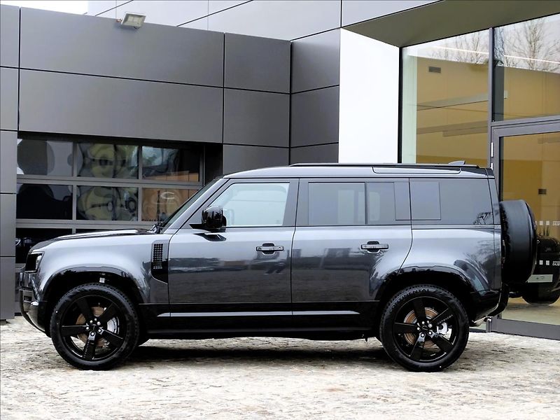 Land Rover Defender 110 D350 X-DYNAMIC HSE - fotka 2 z 35