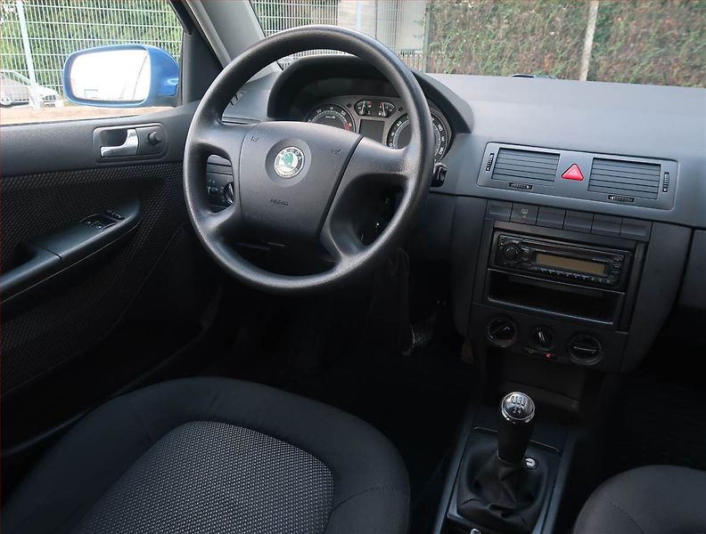 Škoda Fabia (2007) 1.2 12V, po STK, Tažné, Klima - fotka 7 z 14
