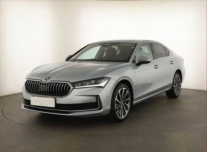 Škoda Superb (2025) 2.0 TDI - fotka 2 z 20