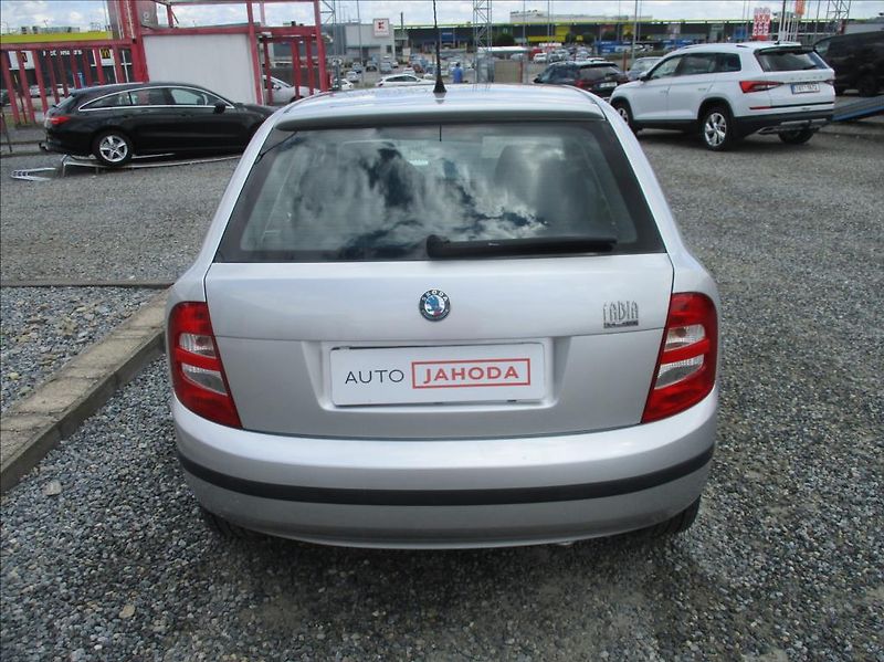 Škoda Fabia 1,4 i 16v, eleg.,klima,servis, - fotka 7 z 33
