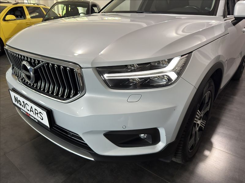 Volvo XC40 2,0   D4 INSCRIPTION ZÁRUKA 28 - fotka 37 z 46