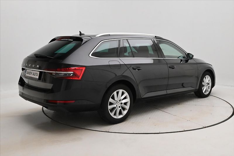 Škoda Superb 2,0 TDI 110 KW DSG STYLE Záruk - fotka 5 z 33