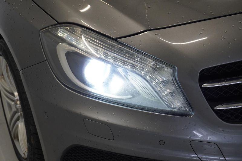 Mercedes-Benz Třídy A A220 2,2 CDI AMG-LINE AUT. - fotka 10 z 27