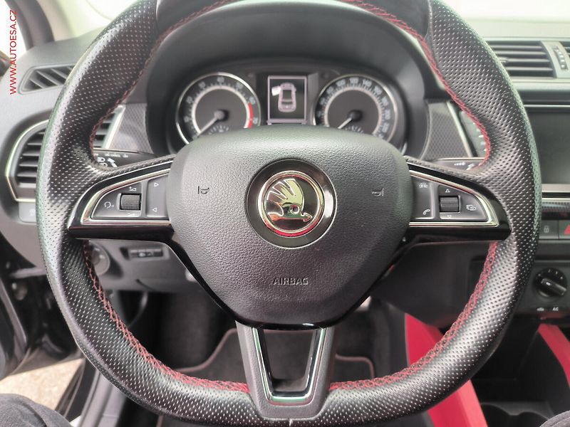 Škoda Fabia (2017) 1.0 TSi, Monte Carlo, navi - fotka 17 z 21