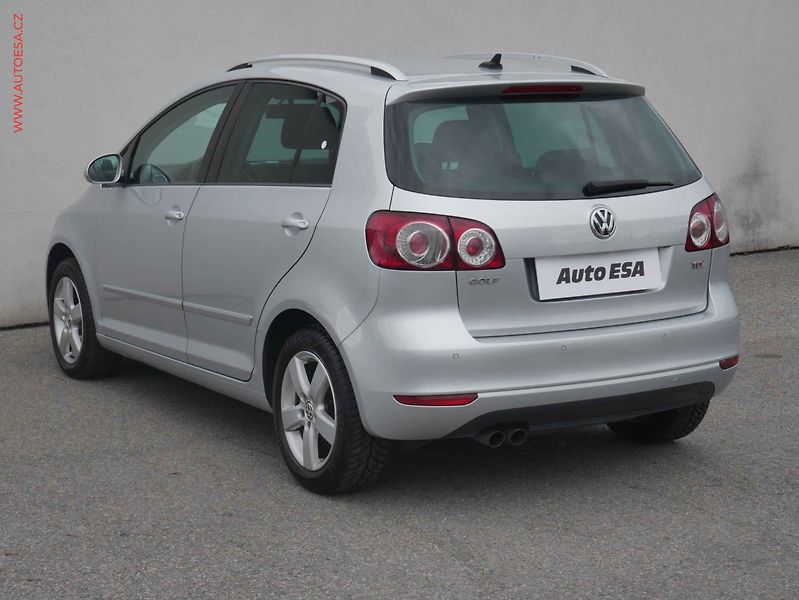 Volkswagen Golf Plus (2010) 2.0 TDi, ČR, AC, tempo, park - fotka 6 z 17