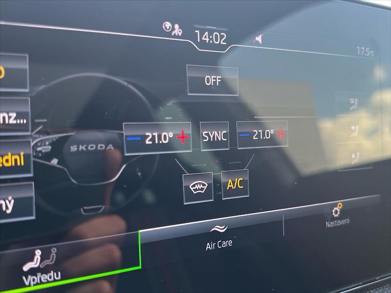 Škoda Kamiq 1,5 TSi 110 kW 7DSG MONTE CARL - fotka 29 z 30
