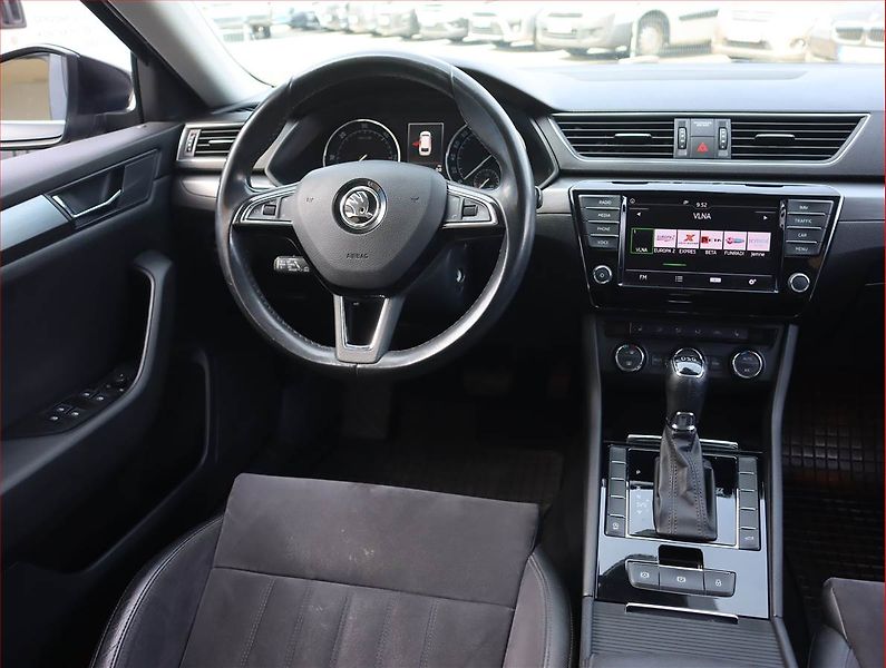 Škoda Superb (2017) 2.0 TDI, Automat, Kůže, Navi - fotka 7 z 21