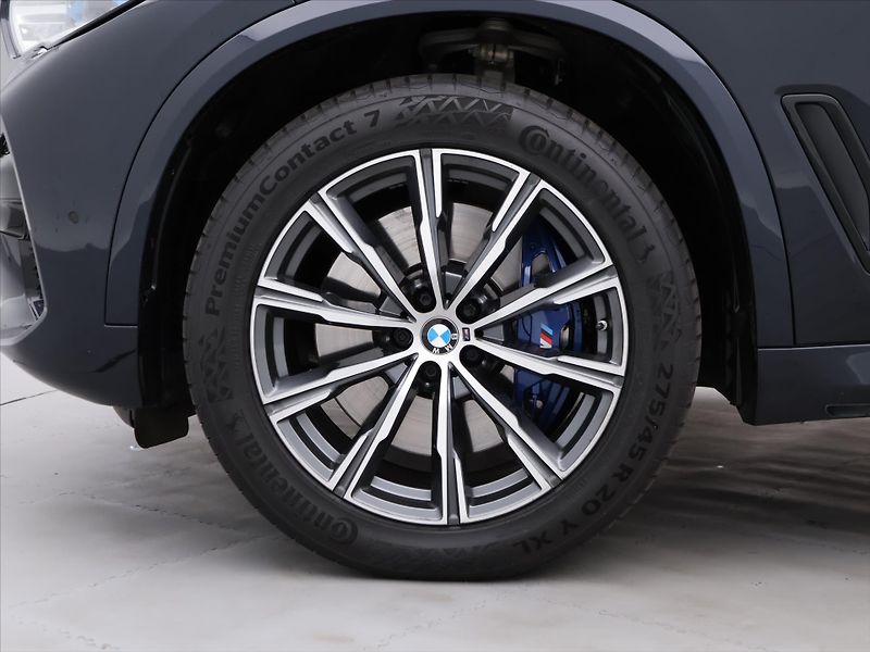 BMW X5 3,0 40d Xdrive AT Pano DPH - fotka 47 z 54