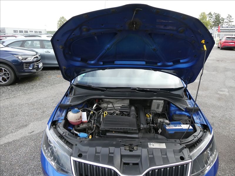 Škoda Fabia 1,2 TSi 2xkola,auto klima,temp - fotka 33 z 42