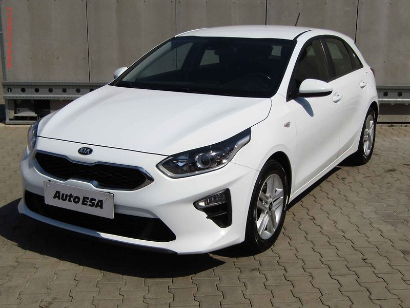Kia Ceed (2018) 1.4i, ČR, AC, temp, tažné - fotka 3 z 21