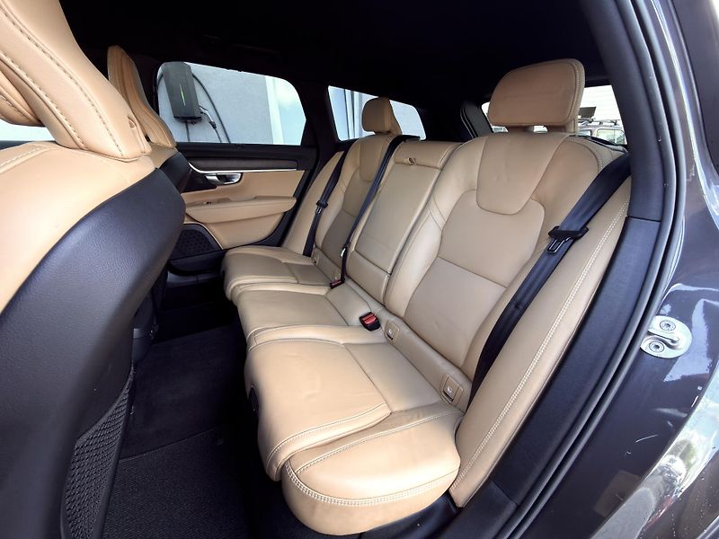 Volvo V90 CrossCountry B5 AWD //POLESTAR - fotka 15 z 45