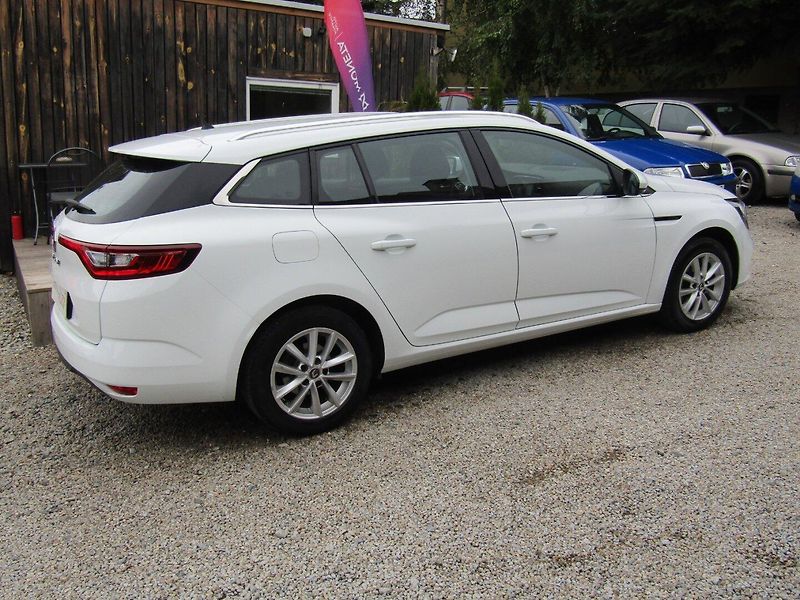 Renault Mégane (2019) 1.3 TCe  AUTOMAT - fotka 10 z 46