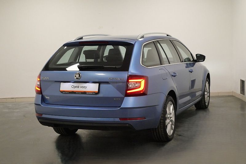 Škoda Octavia - fotka 2 z 26